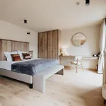 Hotel La Merveilleuse By Infiniti Hotel