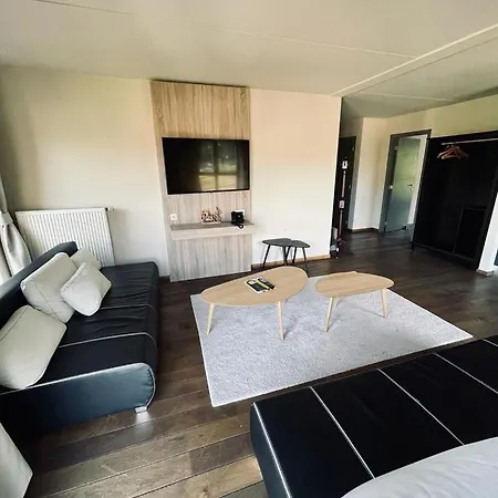 Hotel La Merveilleuse By Infiniti Hotel