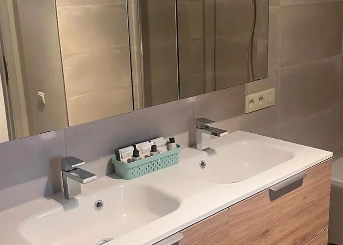 La Merveilleuse By Infiniti 3*